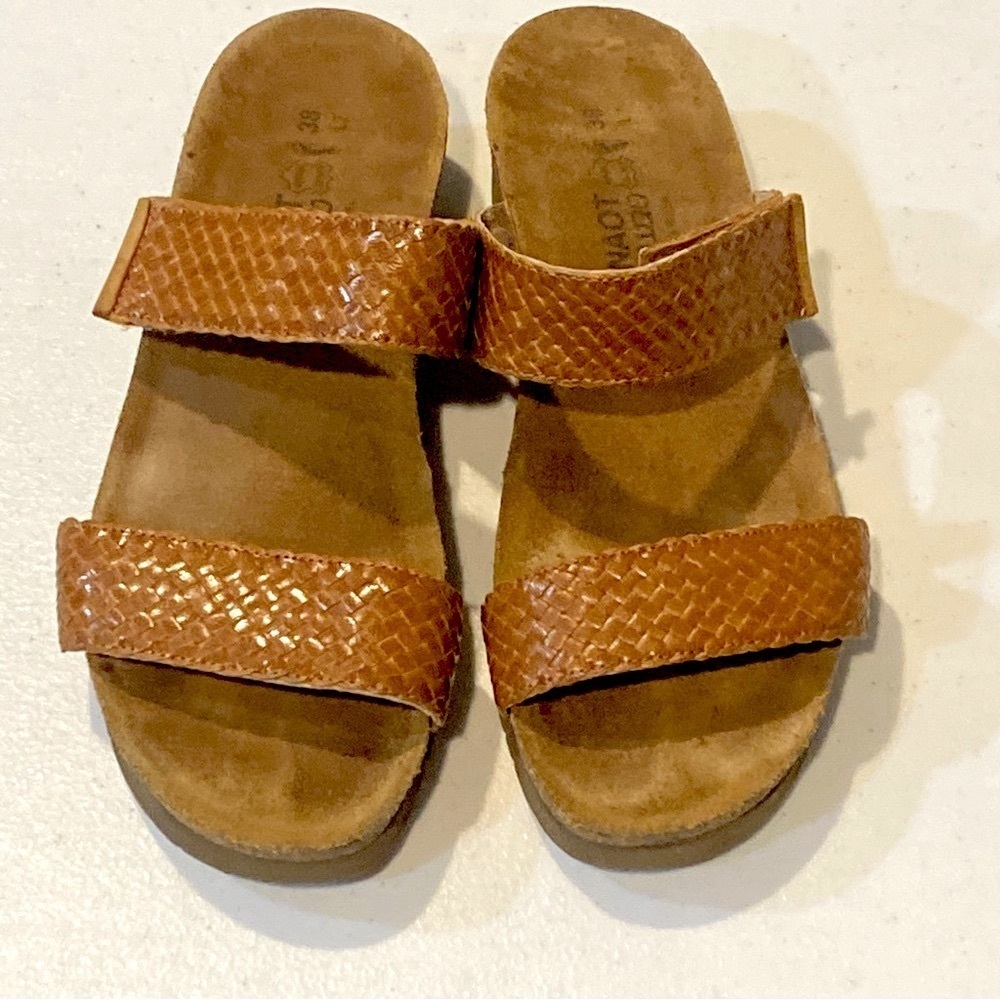 NAOT Blake Sandal - Picture 5 of 10